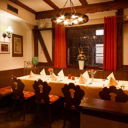 Hotel- Restaurant Zum Hirsch Großenlüder Exteriör bild